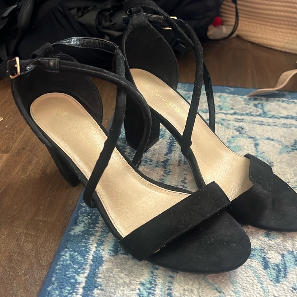 strappy black 3in heels